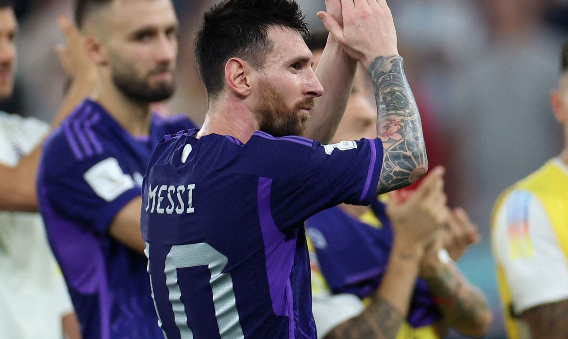 Mesmo com atuação apenas mediana de Lionel Messi, Argentina jogou bem e venceu (REUTERS).