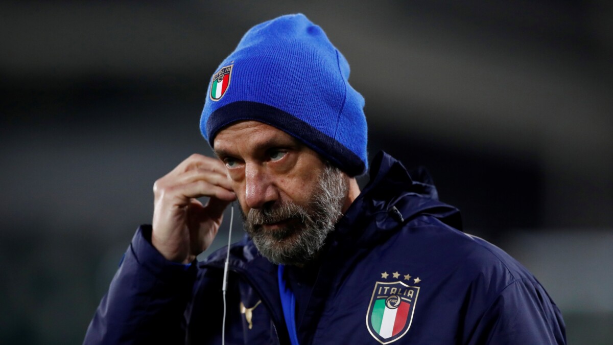 Gianluca Vialli durante treino da seleção da Itália