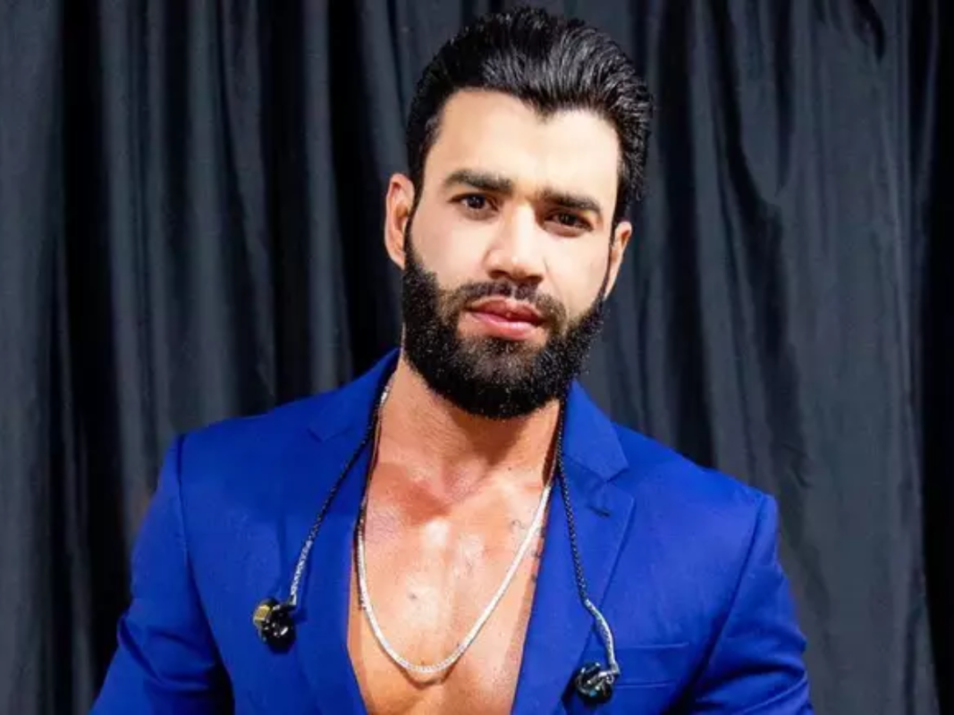 A decisão foi expedida durante este domingo (22/9), e, além do Embaixador, o empresário Boris Maciel Padilha também teve a prisão decretada. Gusttavo Lima também terá o passaporte e o certificado de registro de arma de fogo retidos pela Justiça.